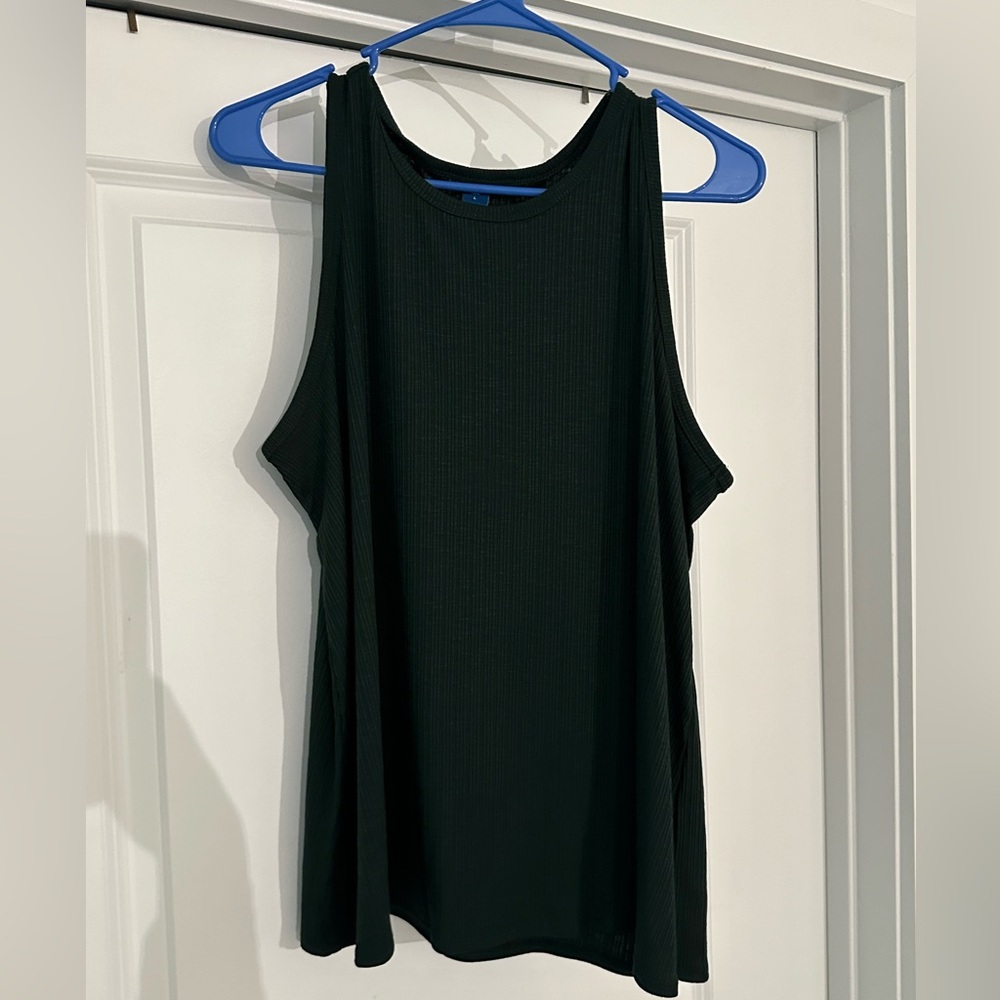 Women’s Green Old Navy Ribbed Tank
